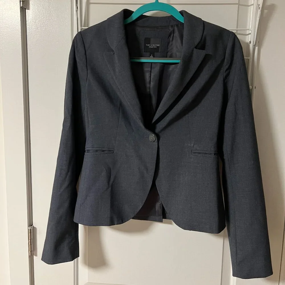 The Limited Collection one-button jacket - Picture 2 of 6
